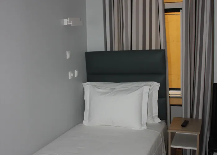 O Elétrico Pensión 3*