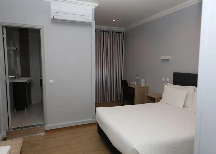 Pensión O Elétrico 3*